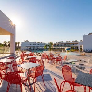 Lees meer over het artikel Hotel Lambi Resort