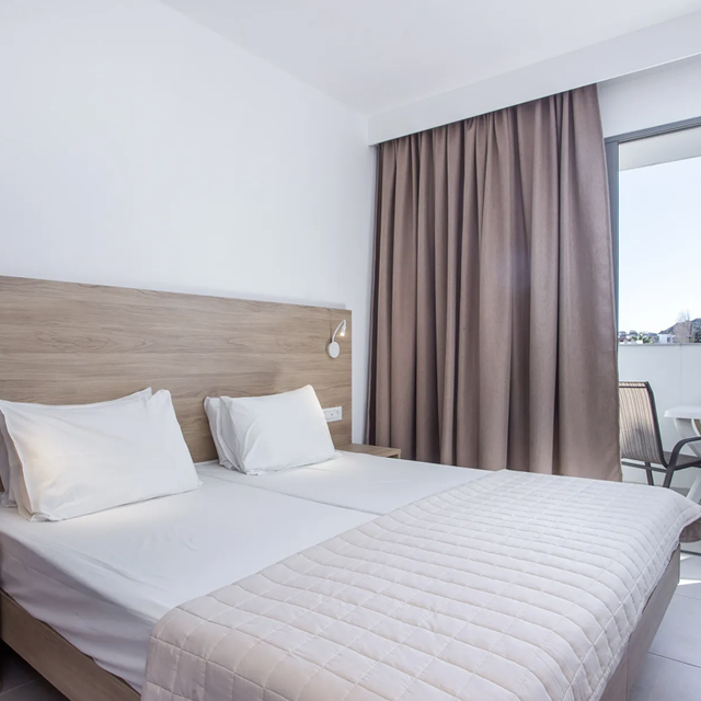 Je bekijkt nu Hotel Stamos Plus