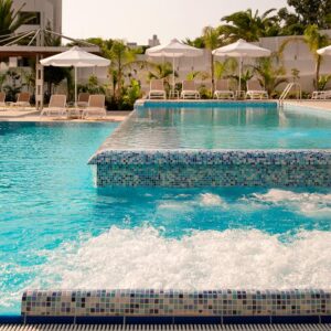 Lees meer over het artikel Vangelis Hotel & Suites